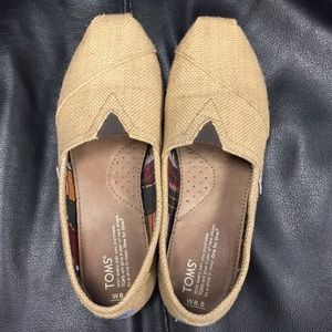 Women’s Burlap Toms